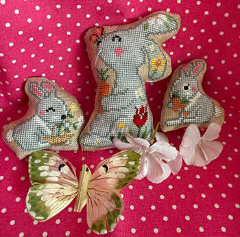 Bunnies: Mommy and Cubs Series