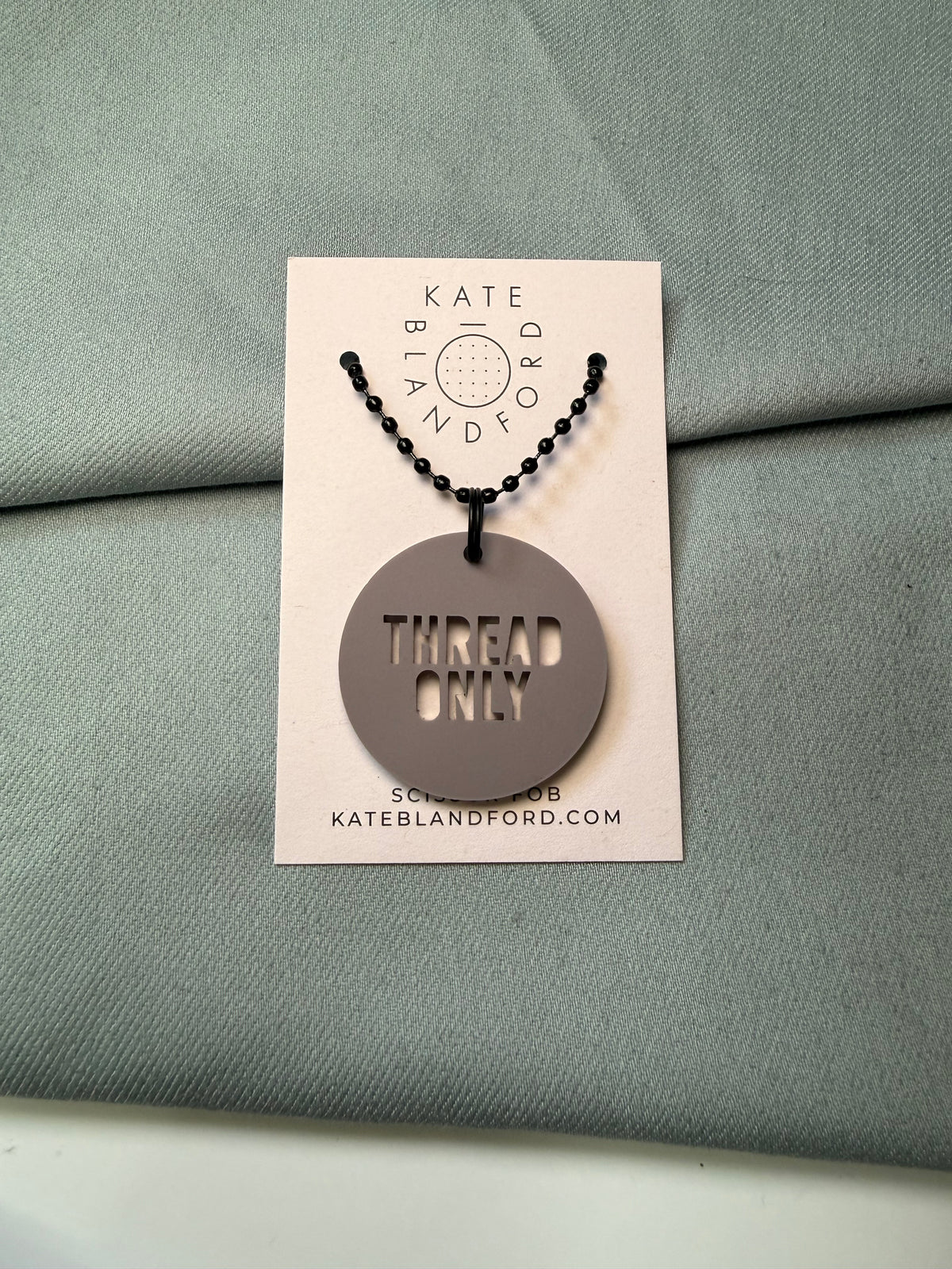 "Thread only" Circle Scissor Fob