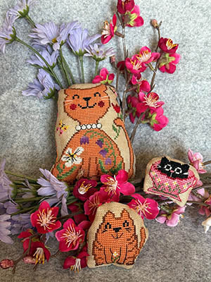 Kitties: Mommy and Cubs Series