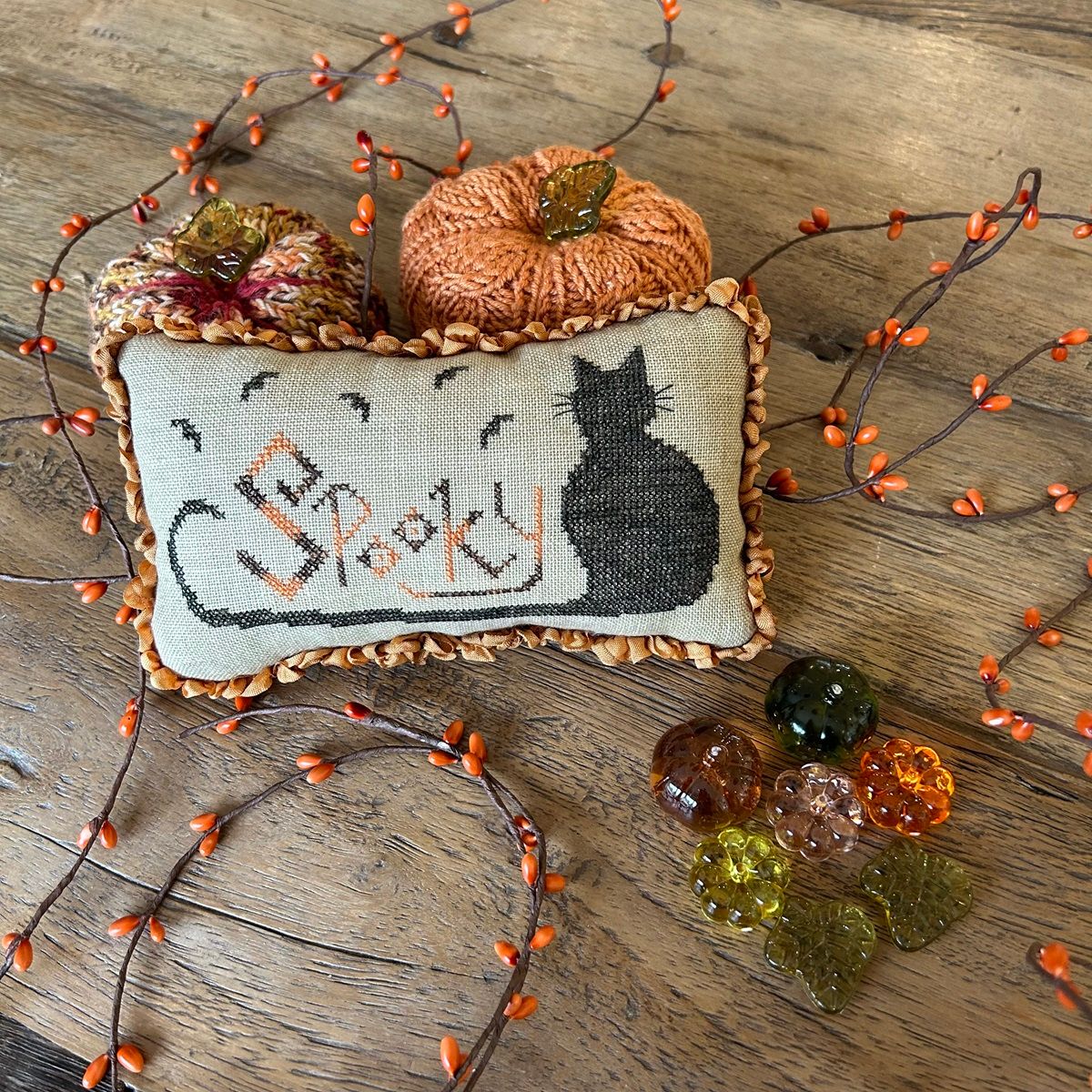 Spooky Cat Halloween Cushion Pattern