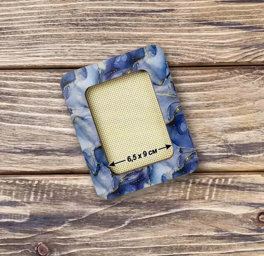 Preorder: Magnetic Embroidery Frame, Small Blue