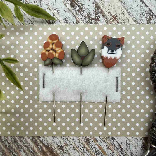 Trunk Town - Blue Flower Pins Set