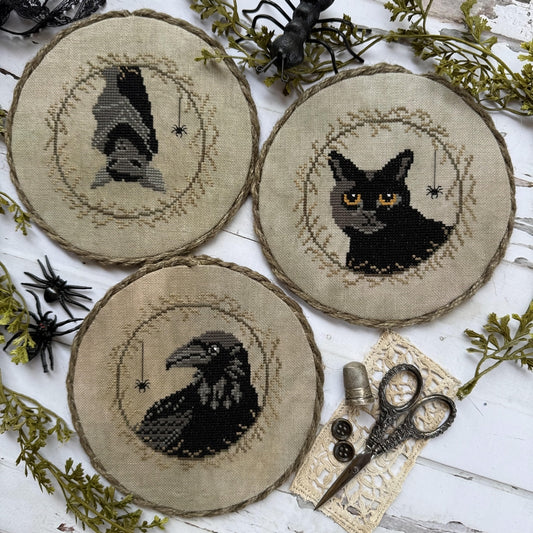 Pre-order: Halloween Animals Trio (ships late September)