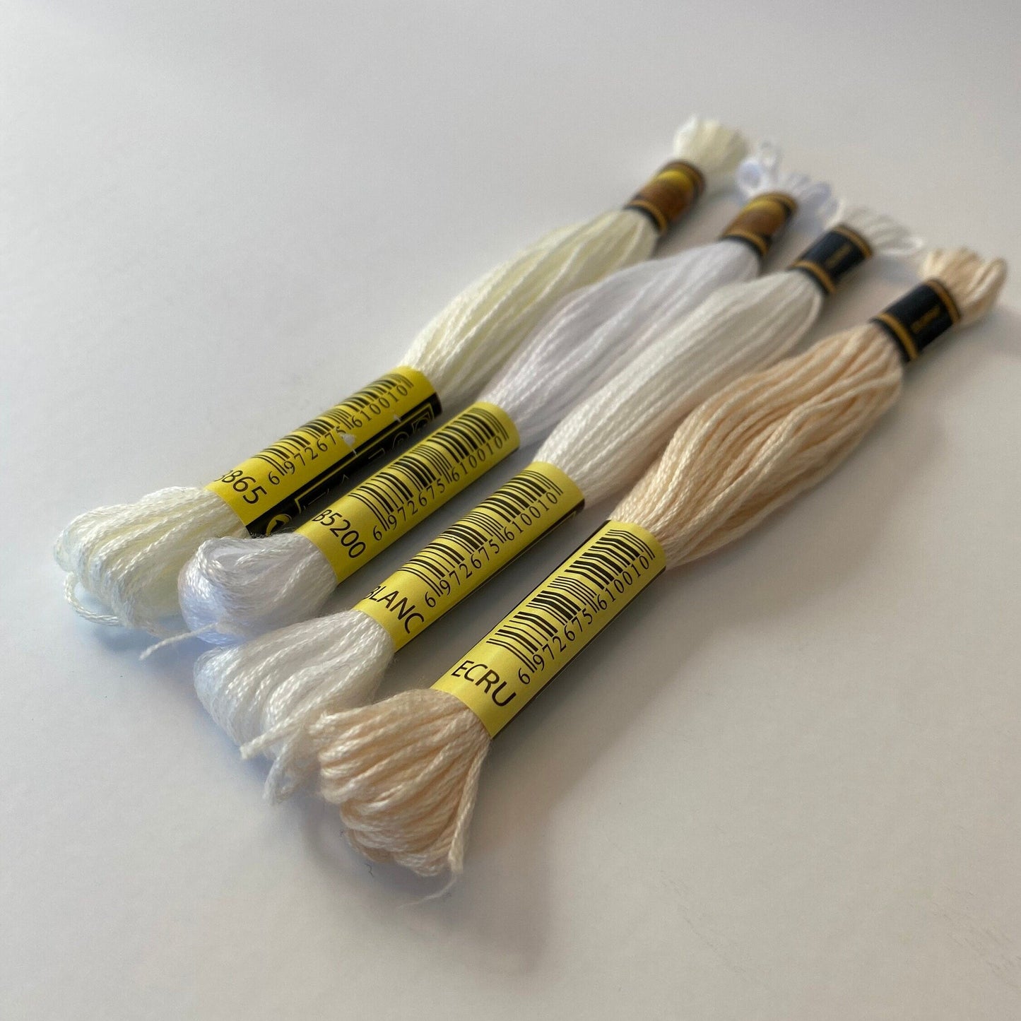 Individual Skeins CXC: Blanc - 520