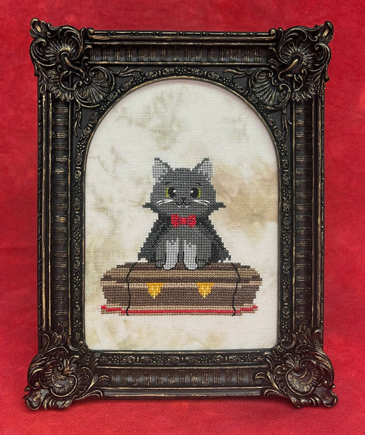 Pre-order: Vincent the Vampire Kitty (ships late September)